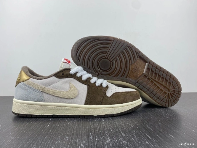 of OG Rabbit Air Retro Year the Jordan 1 DV1312-200 Low 0822